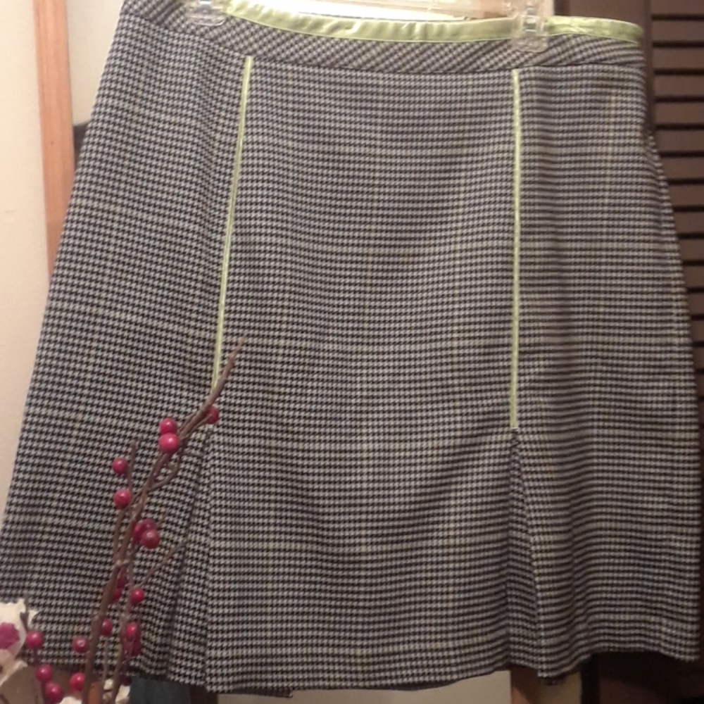 WIDE FLARE SKIRT